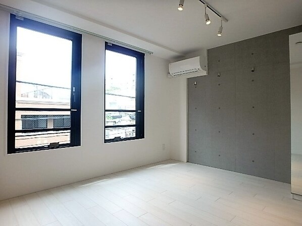 LAPiS中野坂上IIの物件内観写真